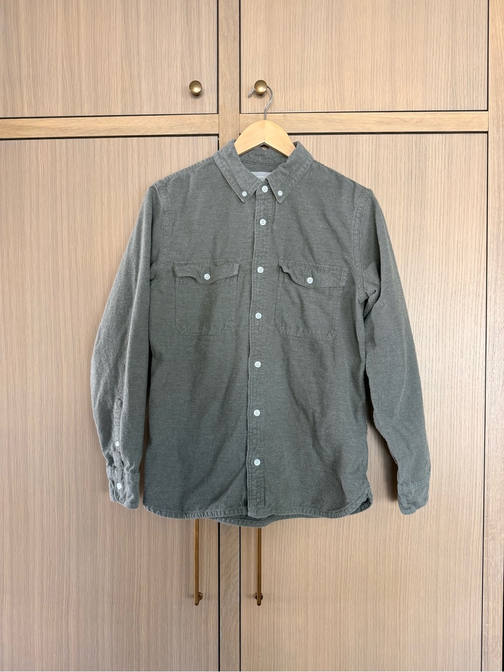Men's Olive Green Button-Up flannel Shirt - Classic muted green